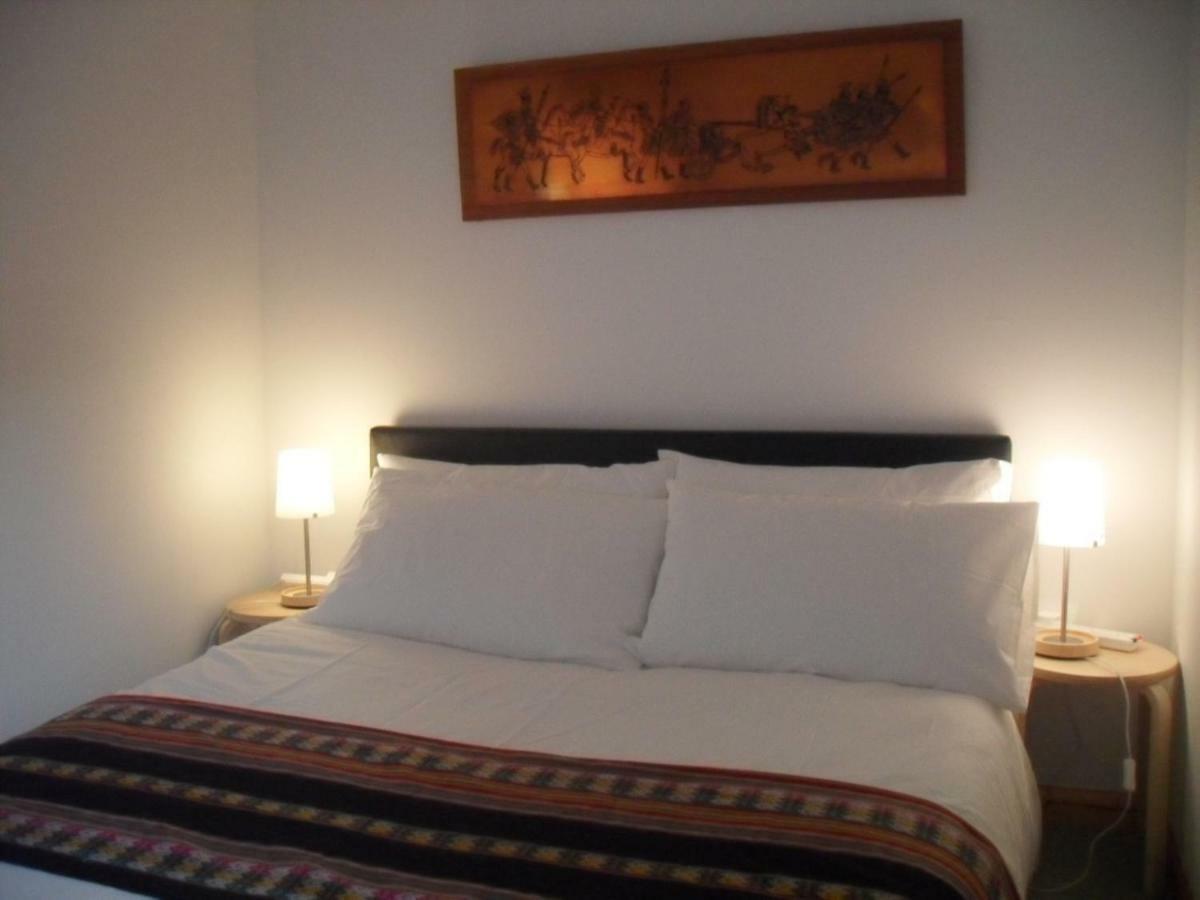 Edinburgh Beach View Apartment Bagian luar foto